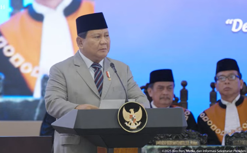 Prabowo menyampaikan penghargaan kepada seluruh hakim di Indonesia yang bekerja keras dalam menjalankan tugasnya. (yt Setpres)